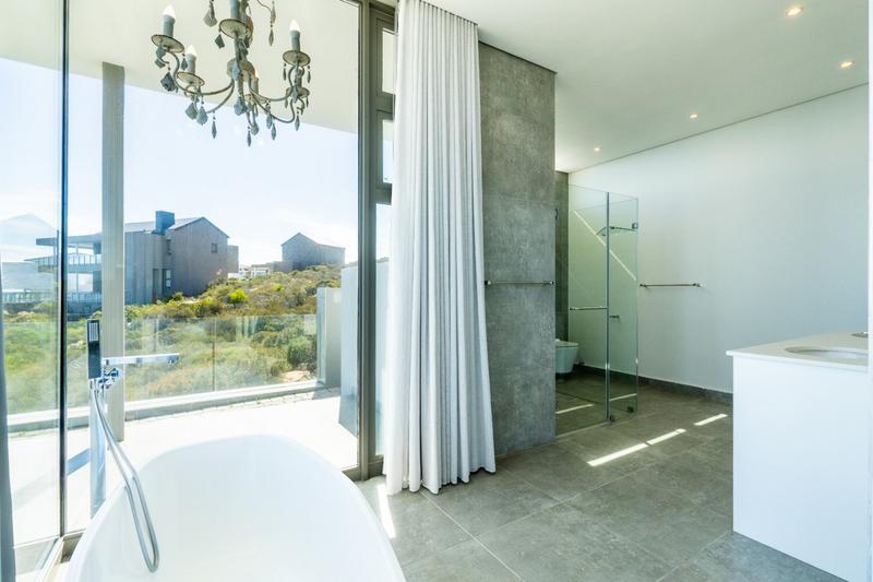 5 Bedroom Property for Sale in Pinnacle Point Golf Estate Western Cape